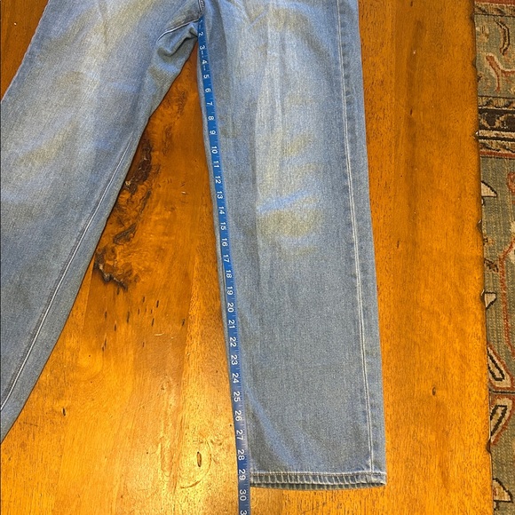 American Eagle Outfitters “Baggy Mom Jean” - Size 8 - Picture 13 of 14